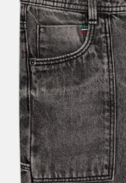 Vingino Peppe Carpenter - Straight Leg Jeans - Light Grey 7 Vingino Peppe Carpenter - Straight Leg Jeans - Light Grey -Kids Clothing Shop 0968be167de541f9b6bc03c4210b5eba