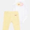Nike Sportswear Bodysuit Set - Body - Citron Tint