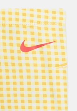 Nike Sportswear Bodysuit Set - Body - Citron Tint 9 Nike Sportswear Bodysuit Set - Body - Citron Tint -Kids Clothing Shop 33fb730d767c409f97196391eb74fdae