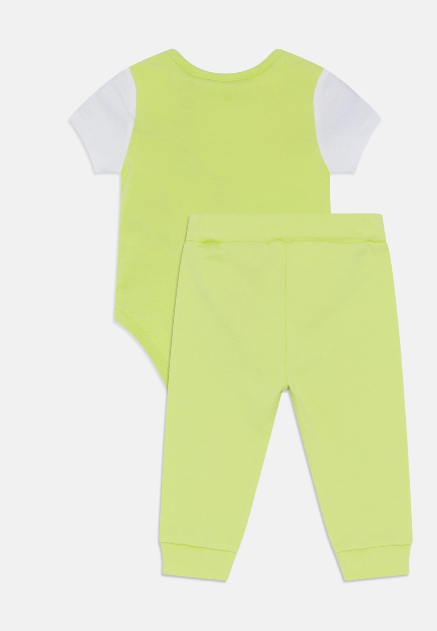 Guess Newborn Unisex Set - Body - Dusty Kiwi 4 Guess Newborn Unisex Set - Body - Dusty Kiwi - Image 2