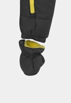 Ellesse Luiga Unisex - Snowsuit - Black 10 Ellesse Luiga Unisex - Snowsuit - Black -Kids Clothing Shop 92faafb0e796429d983c385af3366bb0