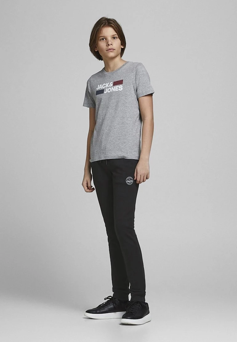 Jack & Jones Junior Jjigordon Jjshark - Tracksuit Bottoms - Black 6 Jack & Jones Junior Jjigordon Jjshark - Tracksuit Bottoms - Black - Image 4