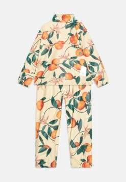 Molo Zet Set - Waterproof Jacket - Orange 9 Molo Zet Set - Waterproof Jacket - Orange -Kids Clothing Shop c6a6a778abc34cc1a9f3efd541046058