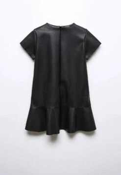 Kids Clothing Shop -Kids Clothing Shop e65a95bbd17248a3b13def5385dbb60e