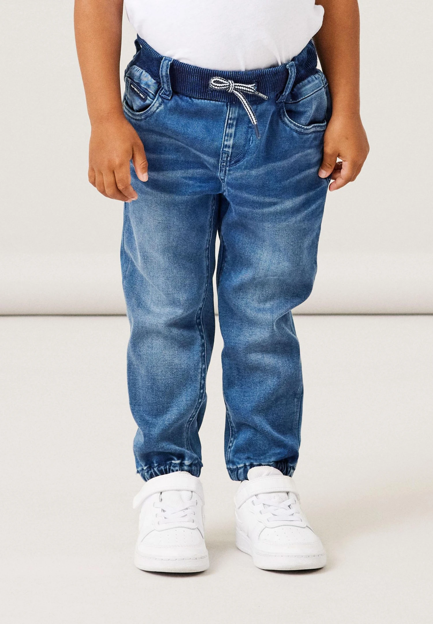 NAME IT Nmmben Shaped Round- Relaxed Fit Jeans - Medium Blue Denim 3 NAME IT Nmmben Shaped Round- Relaxed Fit Jeans - Medium Blue Denim